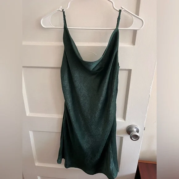 green emerald velvet dress Altar'd State Stassia Bow Dress – Our Sunshine Boutique
